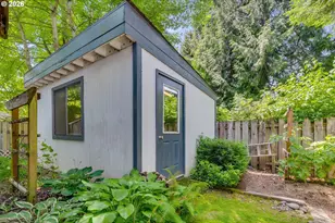 19500 SW Alderwood Ct, Beaverton, OR 97003 - Photo 40