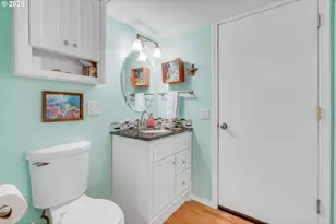 19500 SW Alderwood Ct, Beaverton, OR 97003 - Photo 22