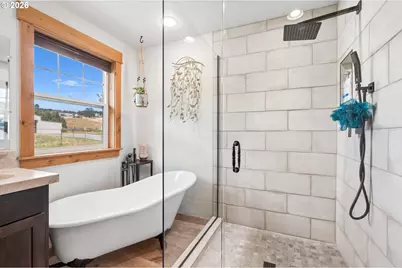 4500 Hart Rd, Dallas, OR 97338 - Photo 16