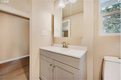 10244 SW 40th Ave, Portland, OR 97219 - Photo 14