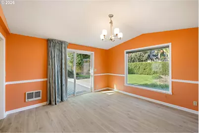 1666 Evergreen Dr, Eugene, OR 97404 - Photo 18