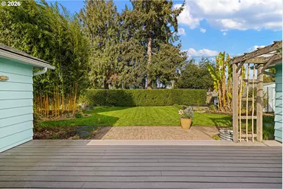 1666 Evergreen Dr, Eugene, OR 97404 - Photo 34