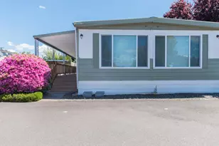 21016 SE Stark St, Gresham, OR 97030 - Photo 2