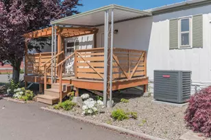 21016 SE Stark St, Gresham, OR 97030 - Photo 8