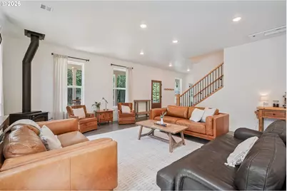 1013 N Bodine Rd, Kelso, WA 98626 - Photo 6
