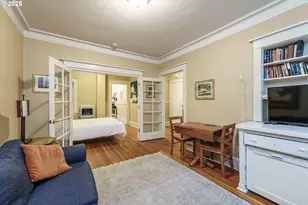 2109 NW Irving St, Portland, OR 97210 - Photo 10