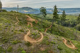 4719 Westwood Dr, Hood River, OR 97031 - Photo 10