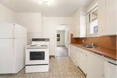 823 SE 45th Ave, Portland, OR 97215 - Photo 10