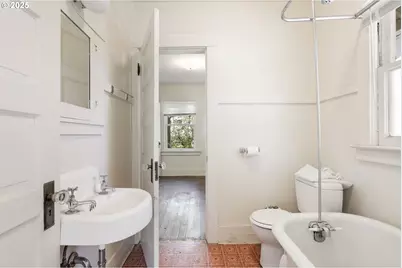 823 SE 45th Ave, Portland, OR 97215 - Photo 14