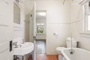 823 SE 45th Ave, Portland, OR 97215 - Photo 14