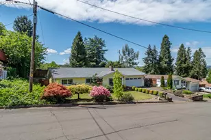 956 W Pilger St, Roseburg, OR 97471 - Photo 32