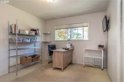 956 W Pilger St, Roseburg, OR 97471 - Photo 20