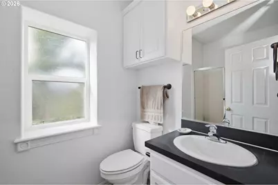 730 N 9th St, Harrisburg, OR 97446 - Photo 34