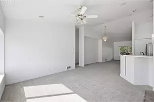 730 N 9th St, Harrisburg, OR 97446 - Photo 16