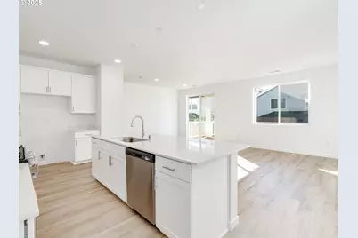 941 NW 178th Way, Ridgefield, WA 98642 - Photo 2