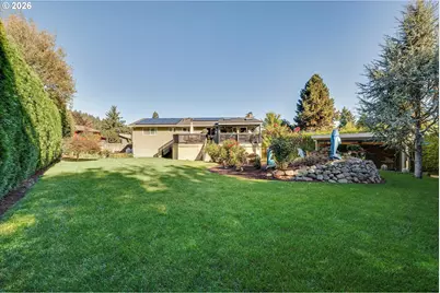 2074 SE Linden Pl, Gresham, OR 97080 - Photo 32