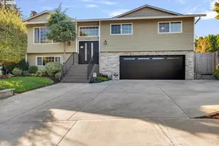 2074 SE Linden Pl, Gresham, OR 97080 - Photo 1