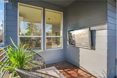 6520 NE Grand Ave, Portland, OR 97211 - Photo 12