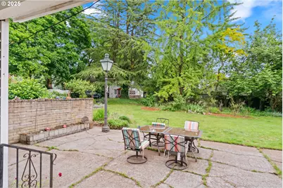 300 NE 148th Ave, Portland, OR 97230 - Photo 16