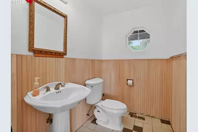 73028 Puckett Ln, Rainier, OR 97048 - Photo 16