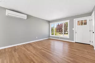 32 SE 126th Ave, Portland, OR 97233 - Photo 4