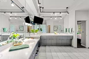 14400 Uplands Dr, Lake Oswego, OR 97034 - Photo 30