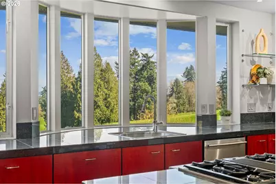 14400 Uplands Dr, Lake Oswego, OR 97034 - Photo 18