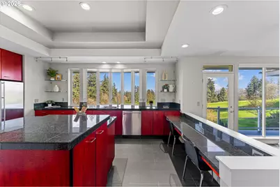 14400 Uplands Dr, Lake Oswego, OR 97034 - Photo 22