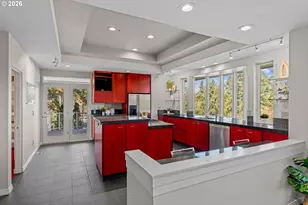 14400 Uplands Dr, Lake Oswego, OR 97034 - Photo 16