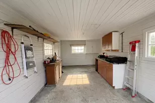 355 24th St, Salem, OR 97301 - Photo 22