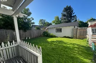 355 24th St, Salem, OR 97301 - Photo 20