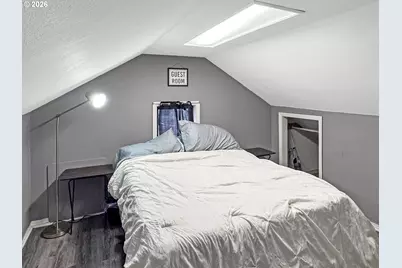 355 24th St, Salem, OR 97301 - Photo 18