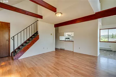 135 Date St #A/B, Kalama, WA 98625 - Photo 4