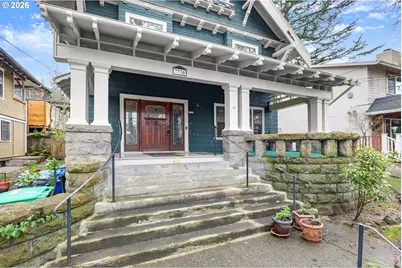 2936 SE Taylor St, Portland, OR 97214 - Photo 2