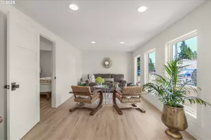 414 Pleasant Ave, Oregon City, OR 97045 - Photo 4