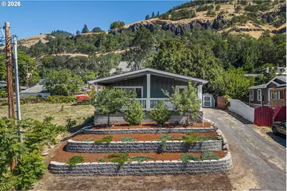 308 E Humboldt St, Bingen, WA 98605 - Photo 2
