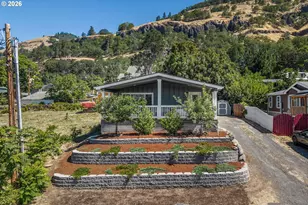 308 E Humboldt St, Bingen, WA 98605 - Photo 1