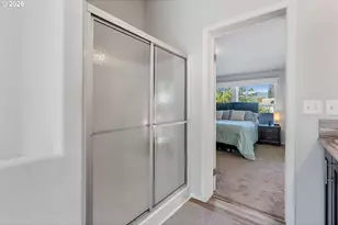 308 E Humboldt St, Bingen, WA 98605 - Photo 16