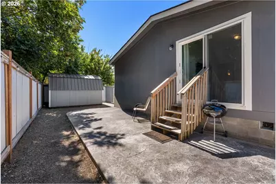 308 E Humboldt St, Bingen, WA 98605 - Photo 26