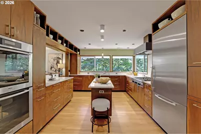 330 NW Royal Blvd, Portland, OR 97210 - Photo 16
