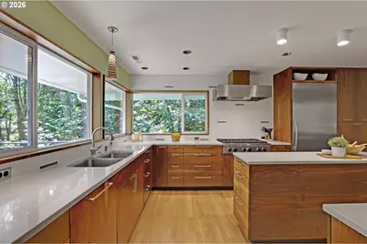 330 NW Royal Blvd, Portland, OR 97210 - Photo 14