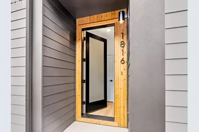 1816 SE 37th Ave, Portland, OR 97214 - Photo 2