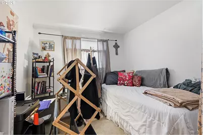 121 W C St, Springfield, OR 97477 - Photo 30