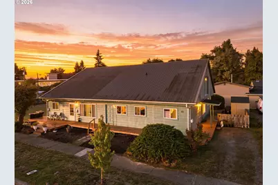 121 W C St, Springfield, OR 97477 - Photo 1