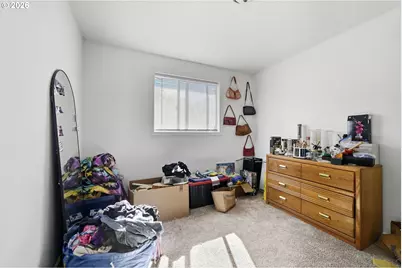 121 W C St, Springfield, OR 97477 - Photo 24