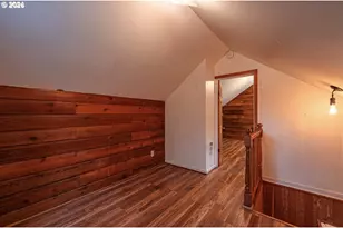 123 Elkay Dr, Eugene, OR 97404 - Photo 12