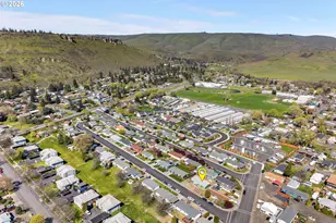 915 Home St, The Dalles, OR 97058 - Photo 34