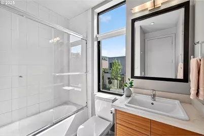 2144 NW 16th Ave, Portland, OR 97209 - Photo 30