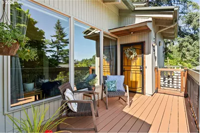 252 Foxtail Dr, Eugene, OR 97401 - Photo 2