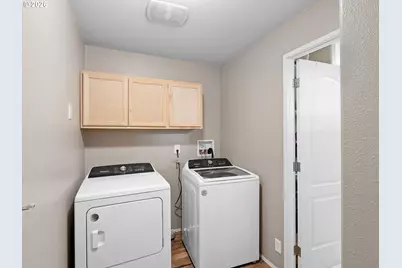 907 York St #84, Aumsville, OR 97325 - Photo 28